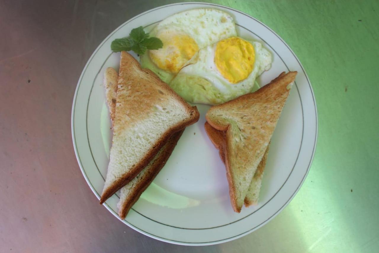 Simpang Hostel Kuta  외부 사진